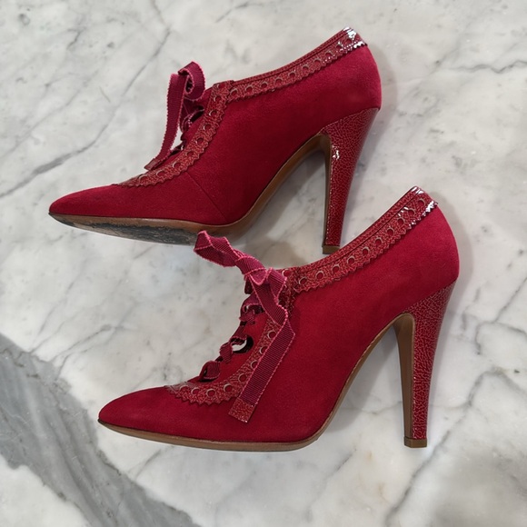 Authentic Moschino Red Suede Lace Up Bootie - Picture 4 of 12